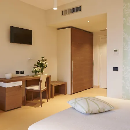 Hotel Cala Cuncheddi - Vretreats