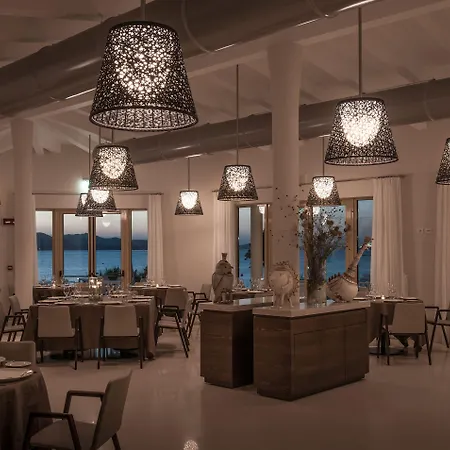 Cala Cuncheddi - Vretreats Hotel